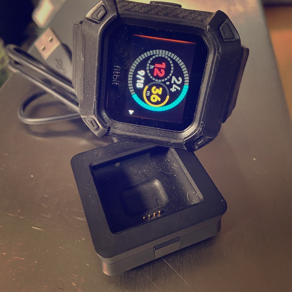 Used Fitbit blaze black w/ watch band and charger